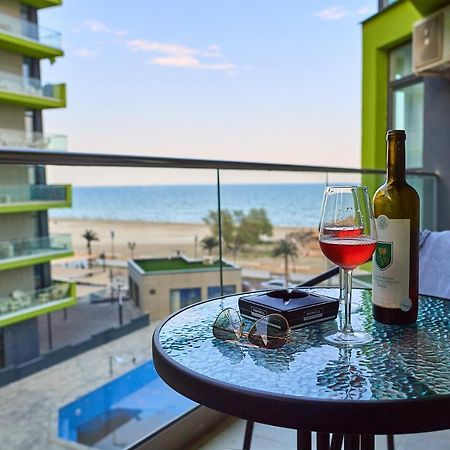 Ambient Holiday Apartment Beach Resort Năvodari Esterno foto