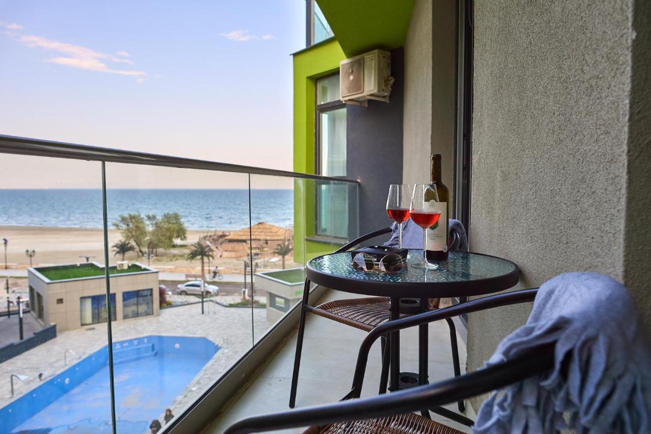 Ambient Holiday Apartment Beach Resort Năvodari Esterno foto