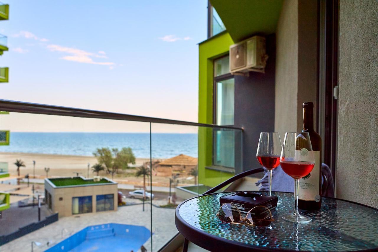 Ambient Holiday Apartment Beach Resort Năvodari Esterno foto