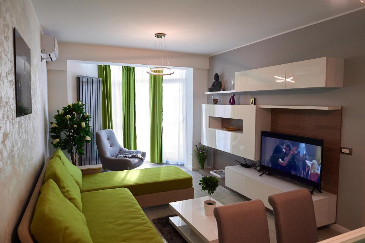 Ambient Holiday Apartment Beach Resort Năvodari Esterno foto