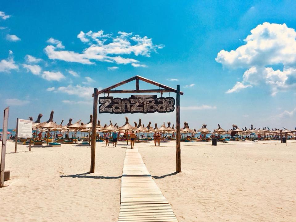 Ambient Holiday Apartment Beach Resort Năvodari Esterno foto