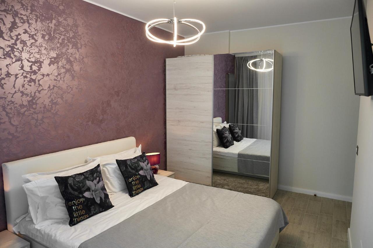 Ambient Holiday Apartment Beach Resort Năvodari Esterno foto
