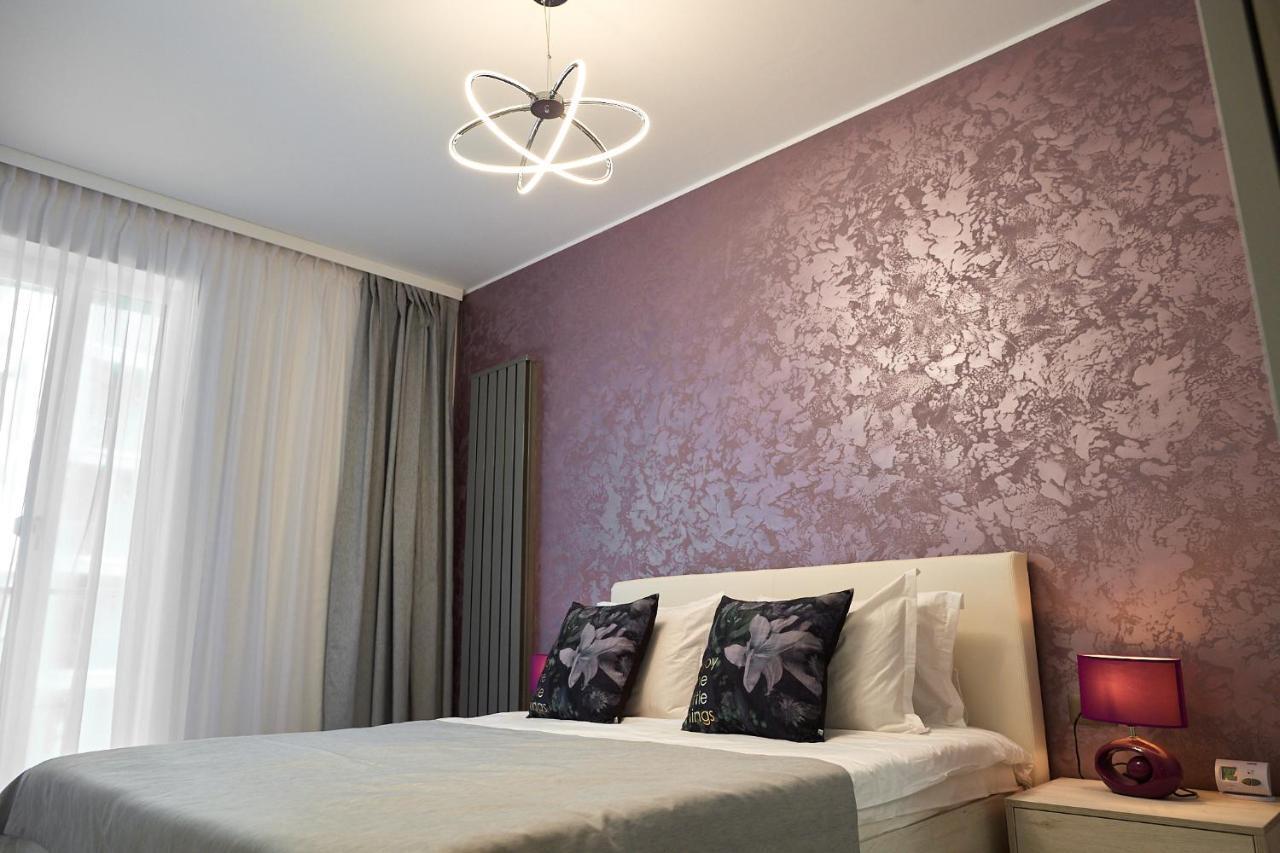 Ambient Holiday Apartment Beach Resort Năvodari Esterno foto